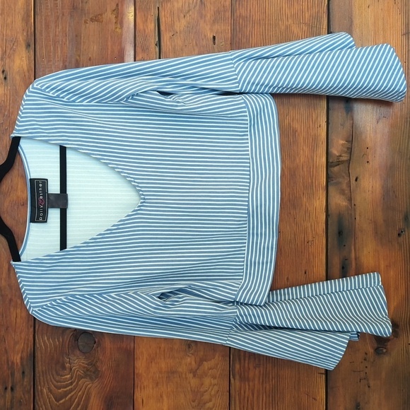 Polly & Esther | Striped Long Bell Sleeve Crop Top Size XL - Picture 1 of 8